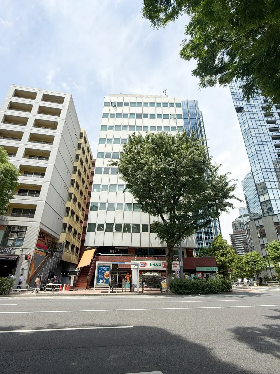 新宿タツミビル 9 オフィスビル外観 1