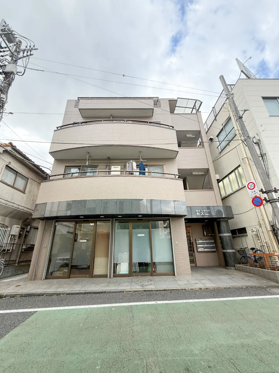 ライフサイドカズ西落合 1 外観 1