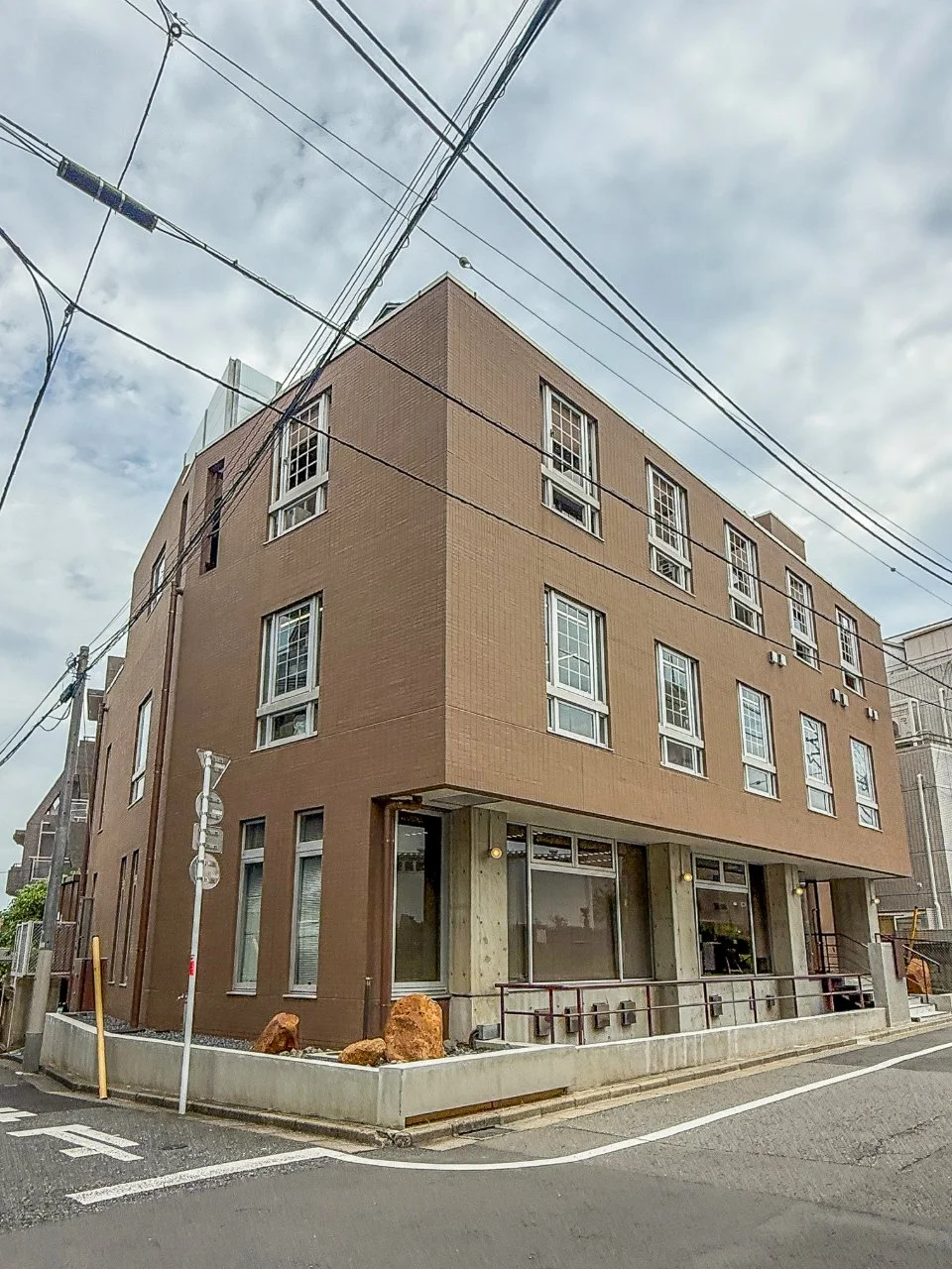 REXIED市ヶ谷左内町 3階+4階 外観 1