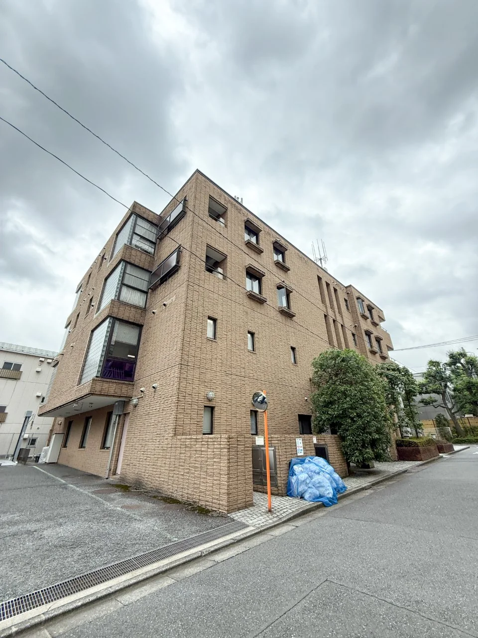 マヤ信濃町三番館ビル 3 オフィスビル外観 2