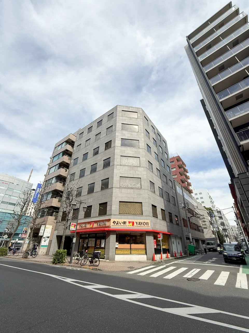 THE KINDAI 15 SHINJUKU 2 オフィスビル外観 1