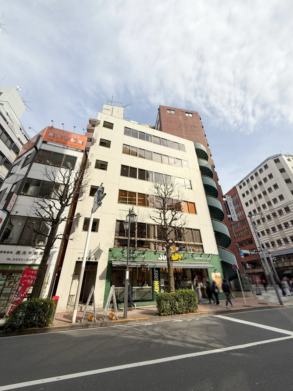 新宿内藤ビル 4 外観 2