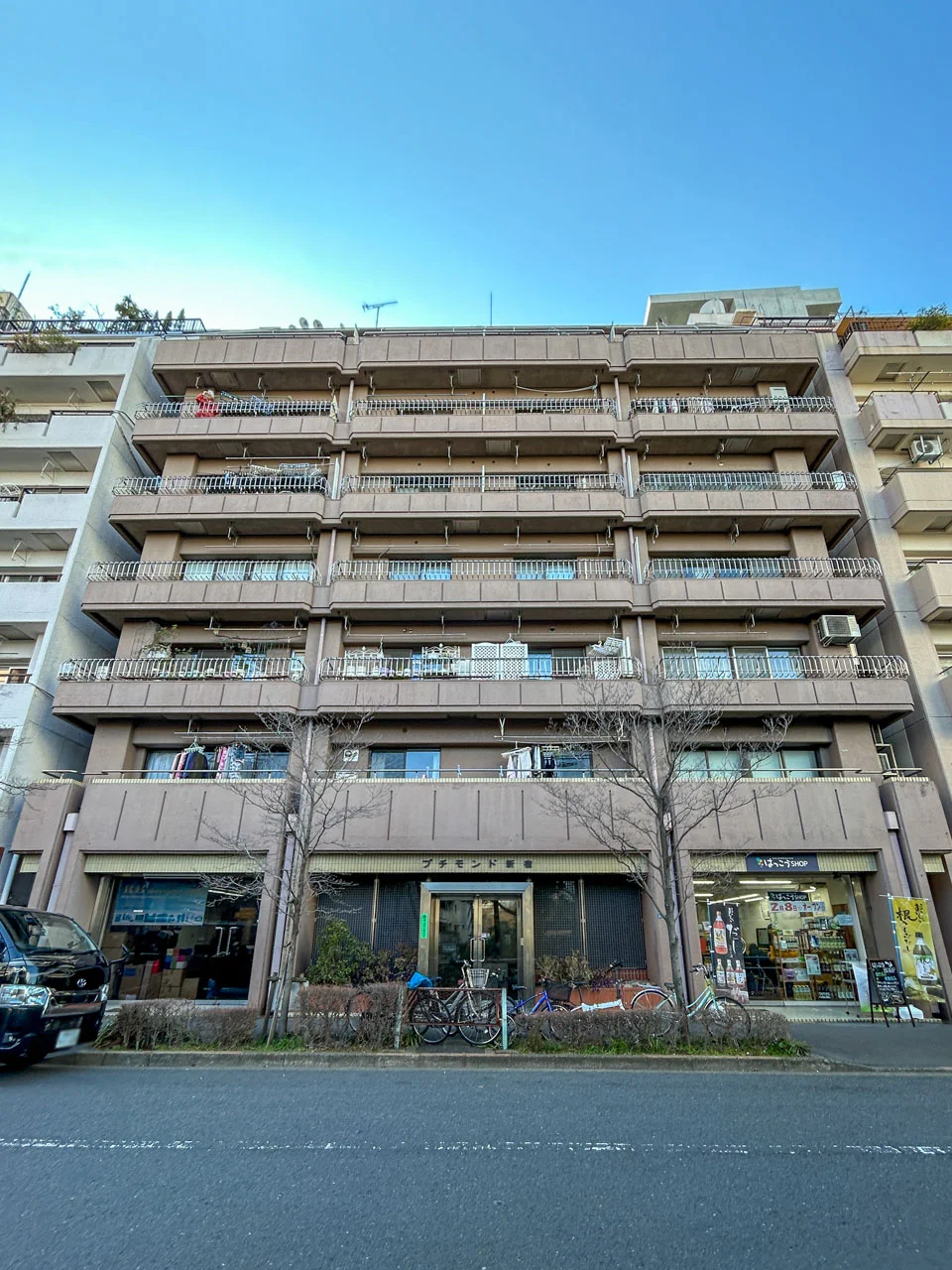 プチモンド新宿ビル 1 オフィスビル外観 3
