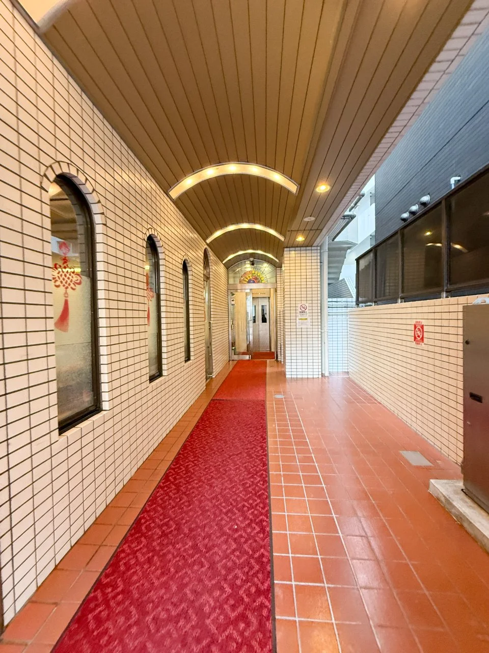 新宿山吹町ビル 9 ビルエントランス 6