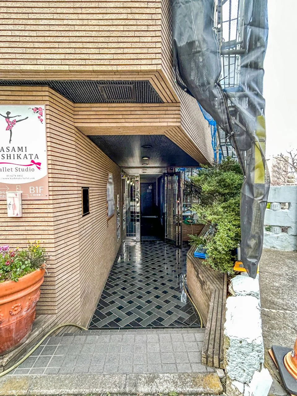 AIビル 2 エントランス 3