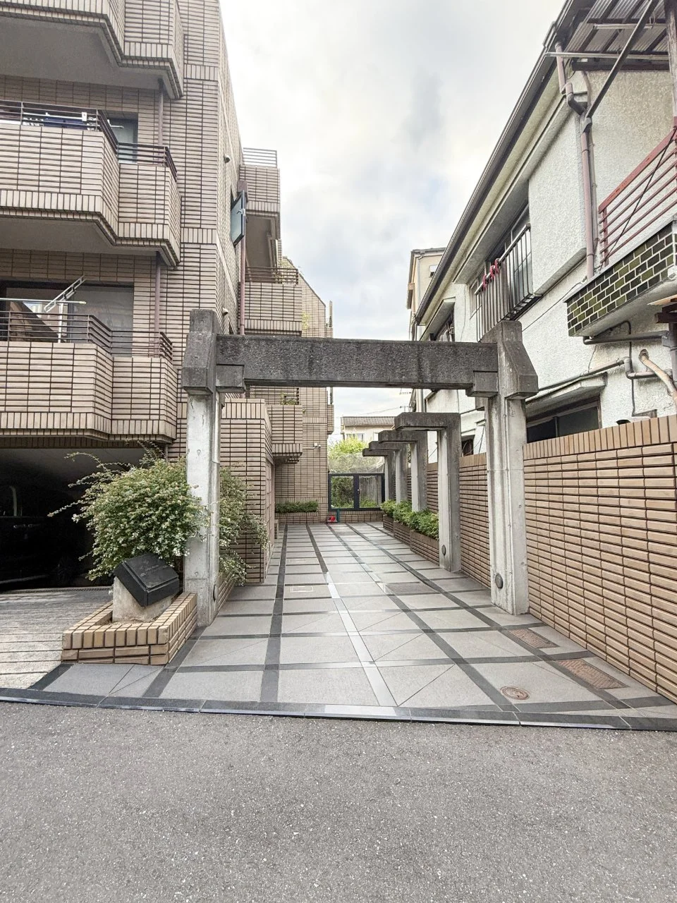 グランドメゾン北新宿 1 エントランス 3