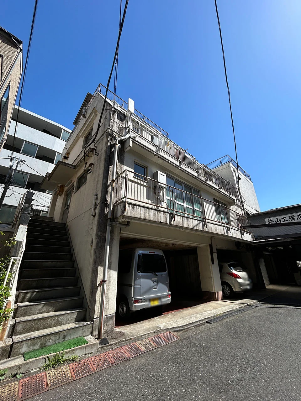 梅山ビル 2 外観 1