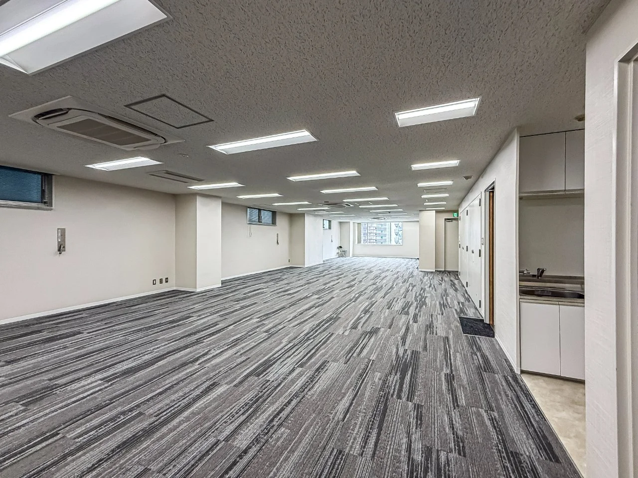 新宿311ビル 8 執務室 7
