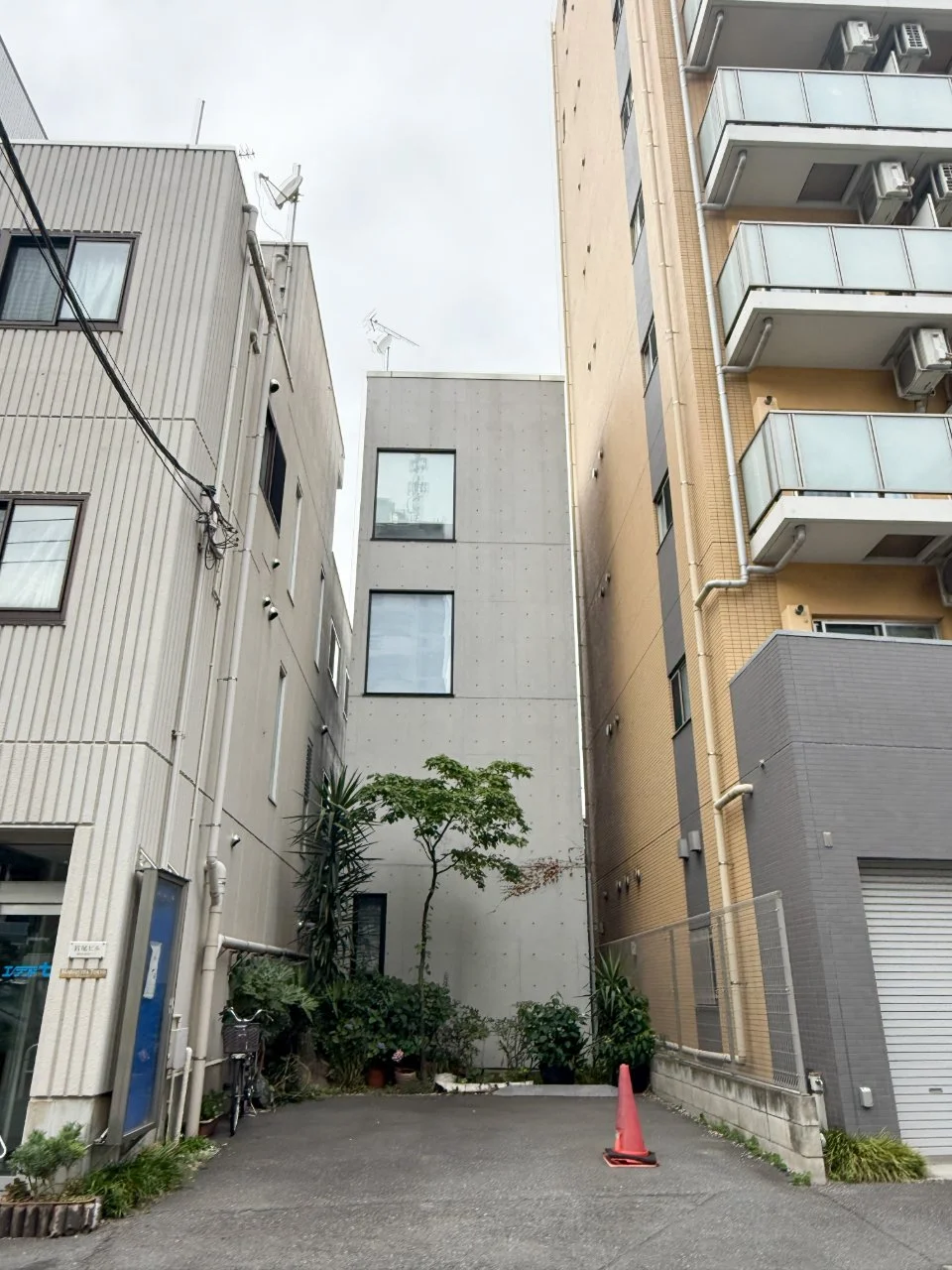 ARK HOUSE R 1階〜4階一棟貸し 外観 1
