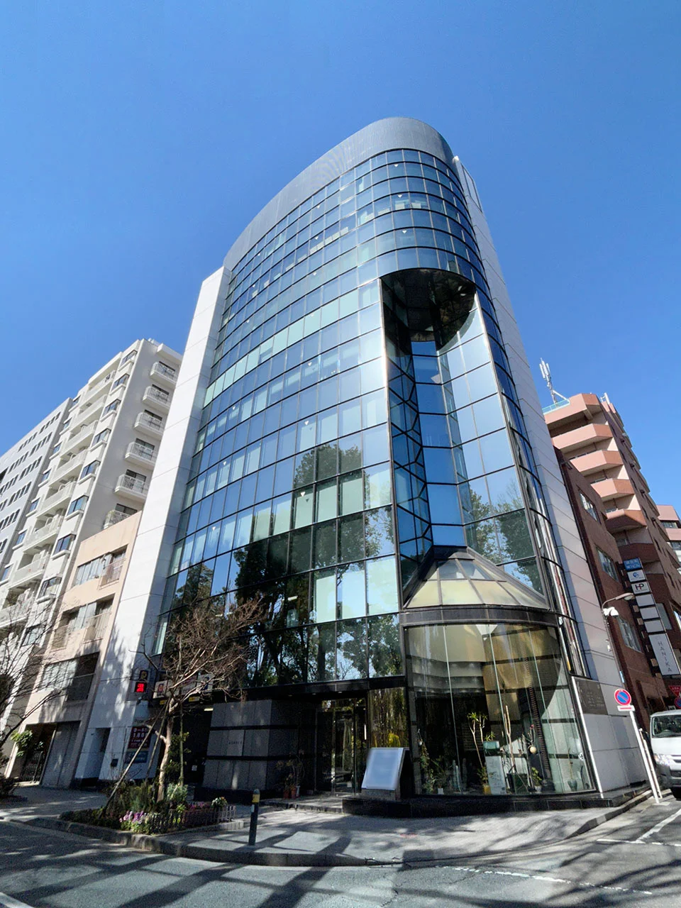 新宿御苑ビル 5 オフィスビル外観 1