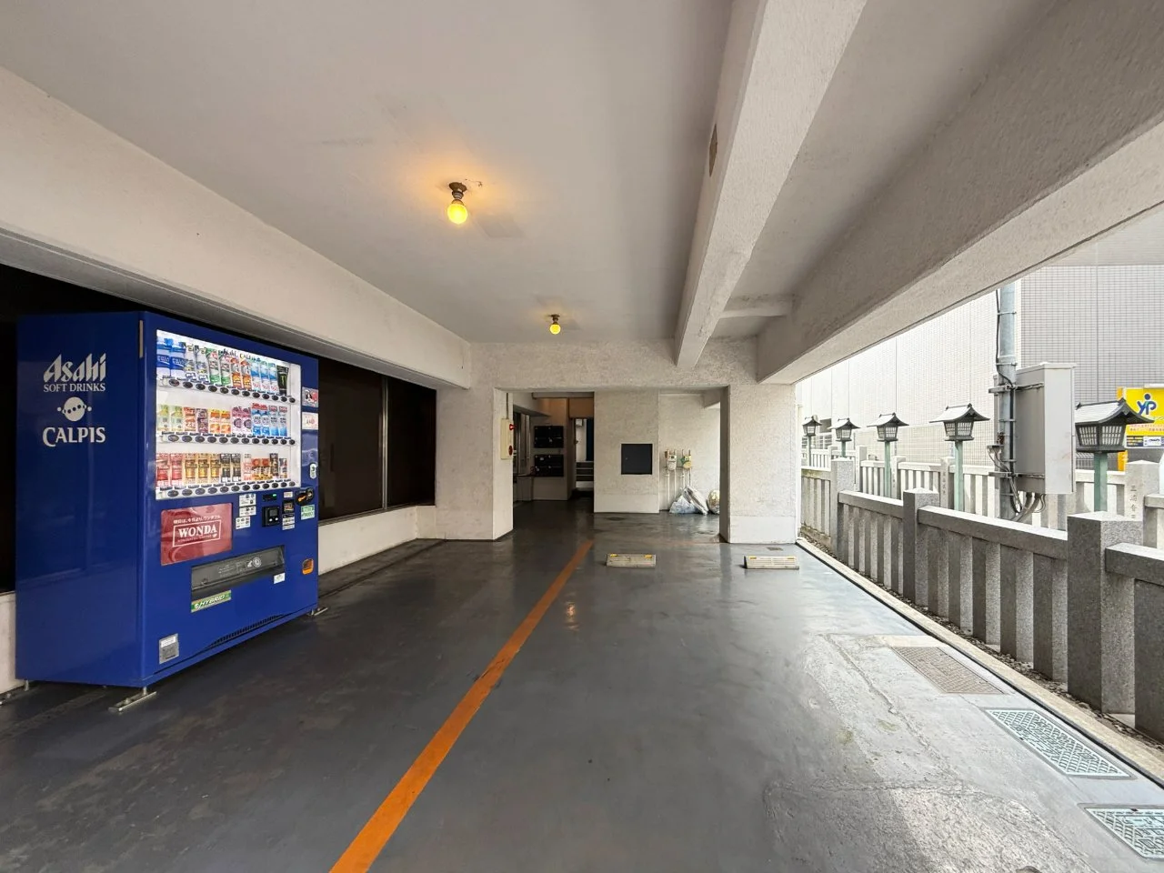 TENJIN APARTMENT 6 エントランス 3
