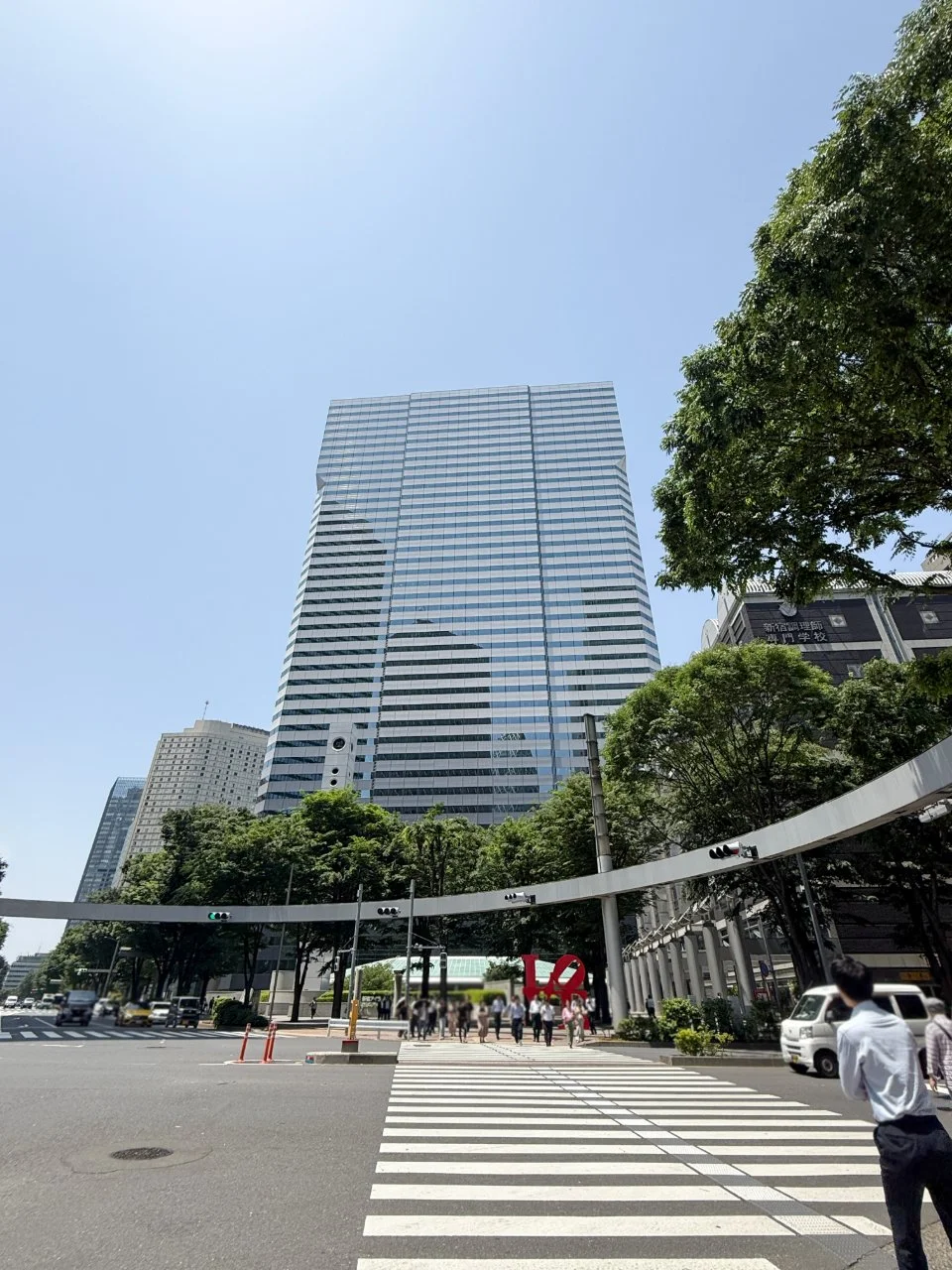 新宿アイランドタワー 42 オフィスビル外観 1