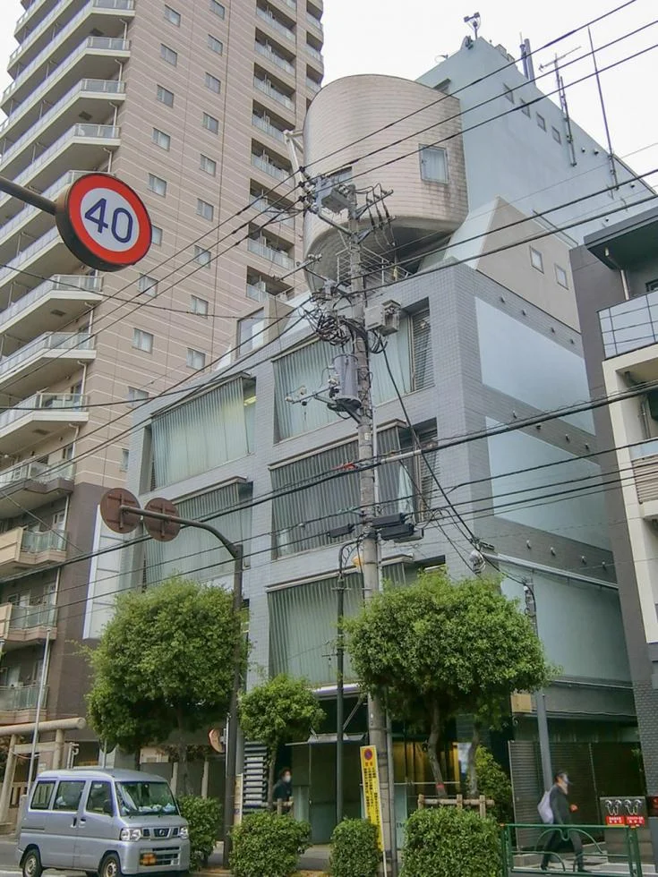 ラーズビル 3 オフィスビル外観 2
