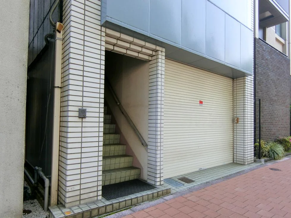 山田ビル 1階から2階セット エントランス 3