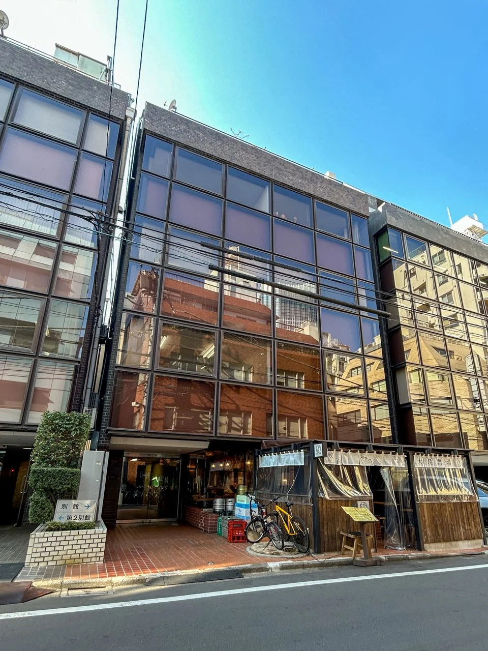 新宿税理士ビル別館 3 オフィスビル外観 1