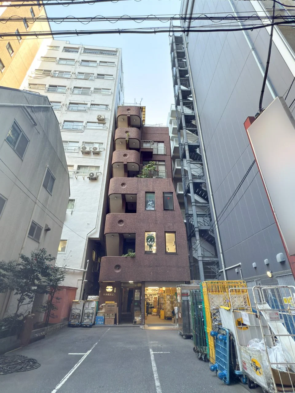 新井鐵工ビル 2 外観 1