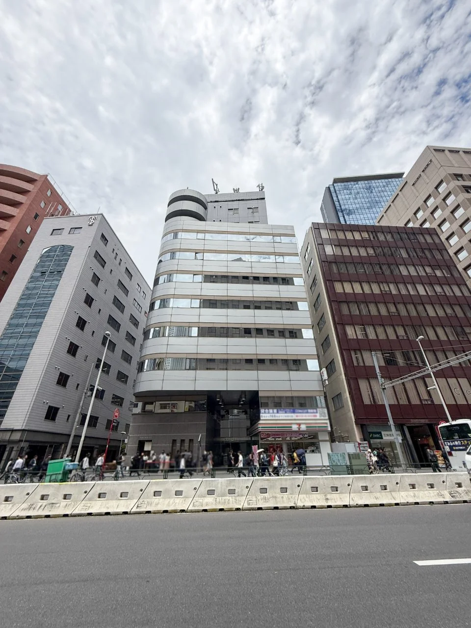 DUO西新宿(デュオ西新宿) 9 オフィスビル外観 1