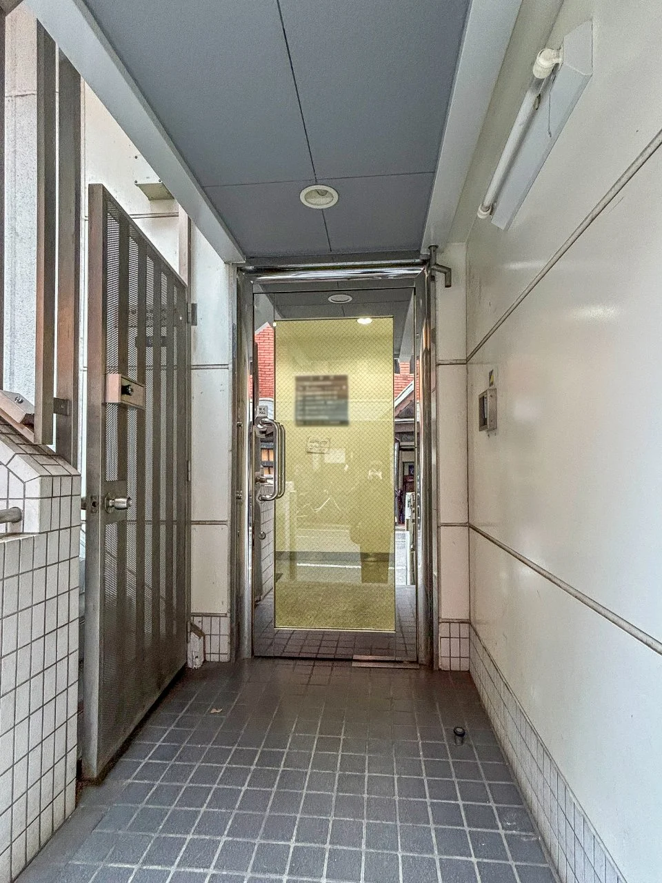 新宿土地建物第10ビル 3 ビルエントランス 4