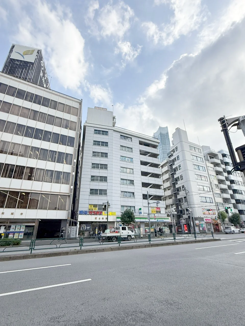 富士会館 2 オフィスビル外観 2