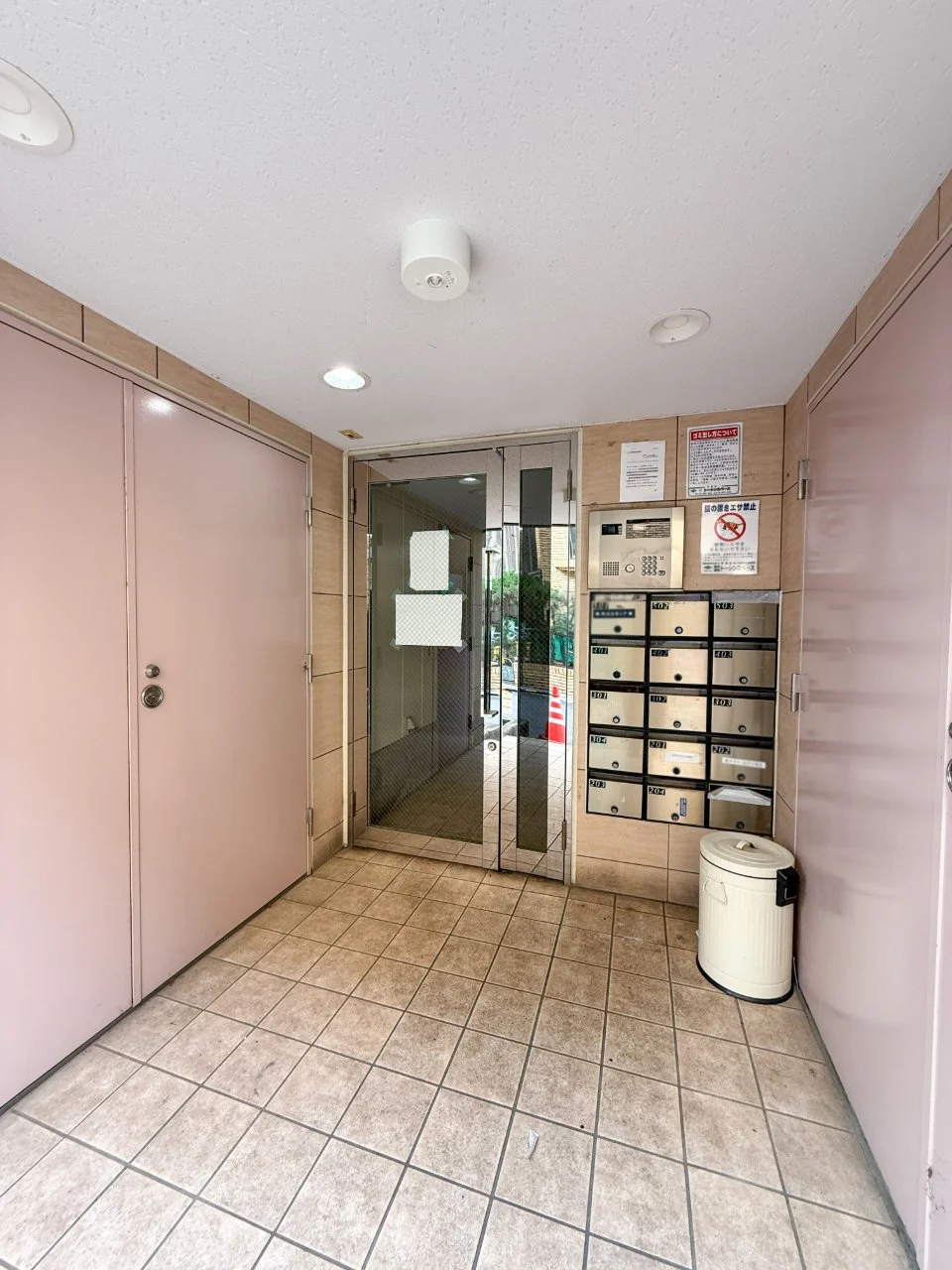 シャトレ高田馬場 3 エントランス 4