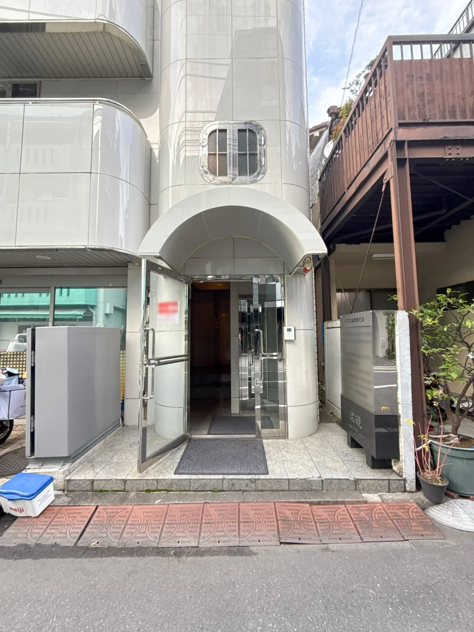 イマス山吹町ビル 5階・6階セット エントランス 3