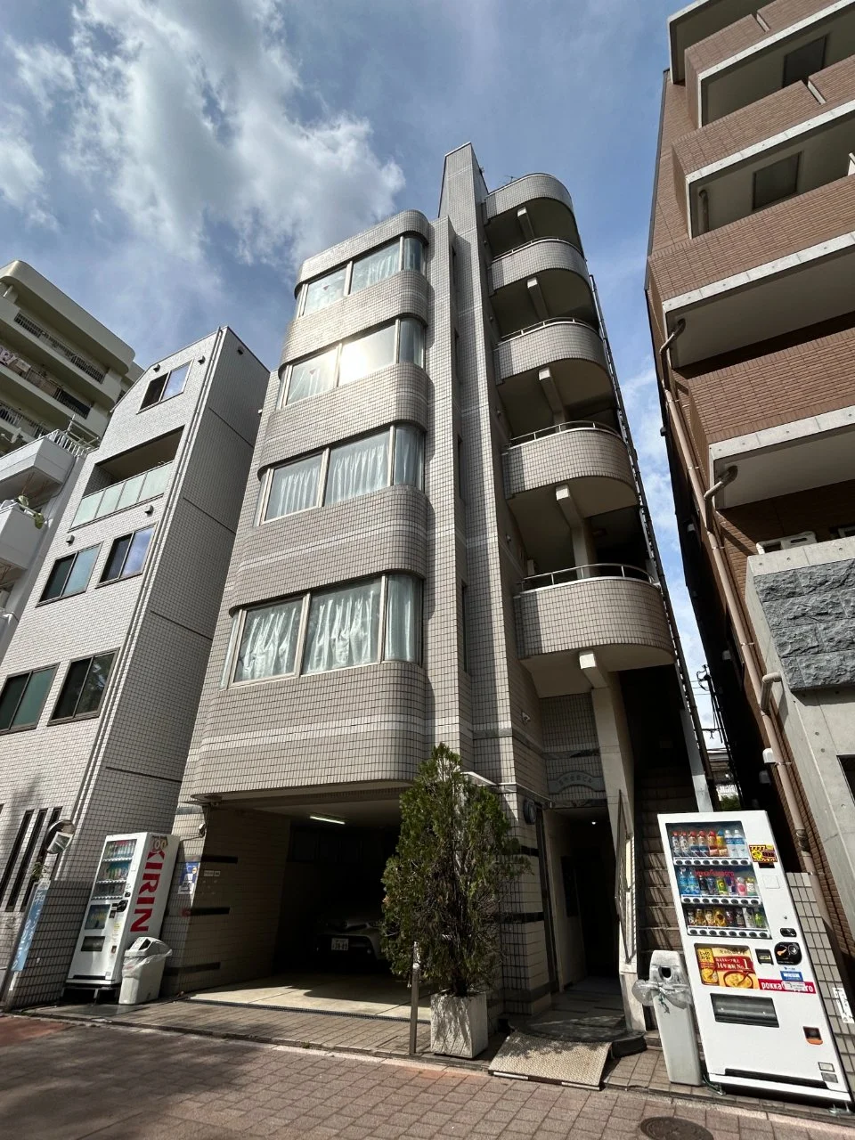 玉井企画ビル 3 オフィスビル外観 2