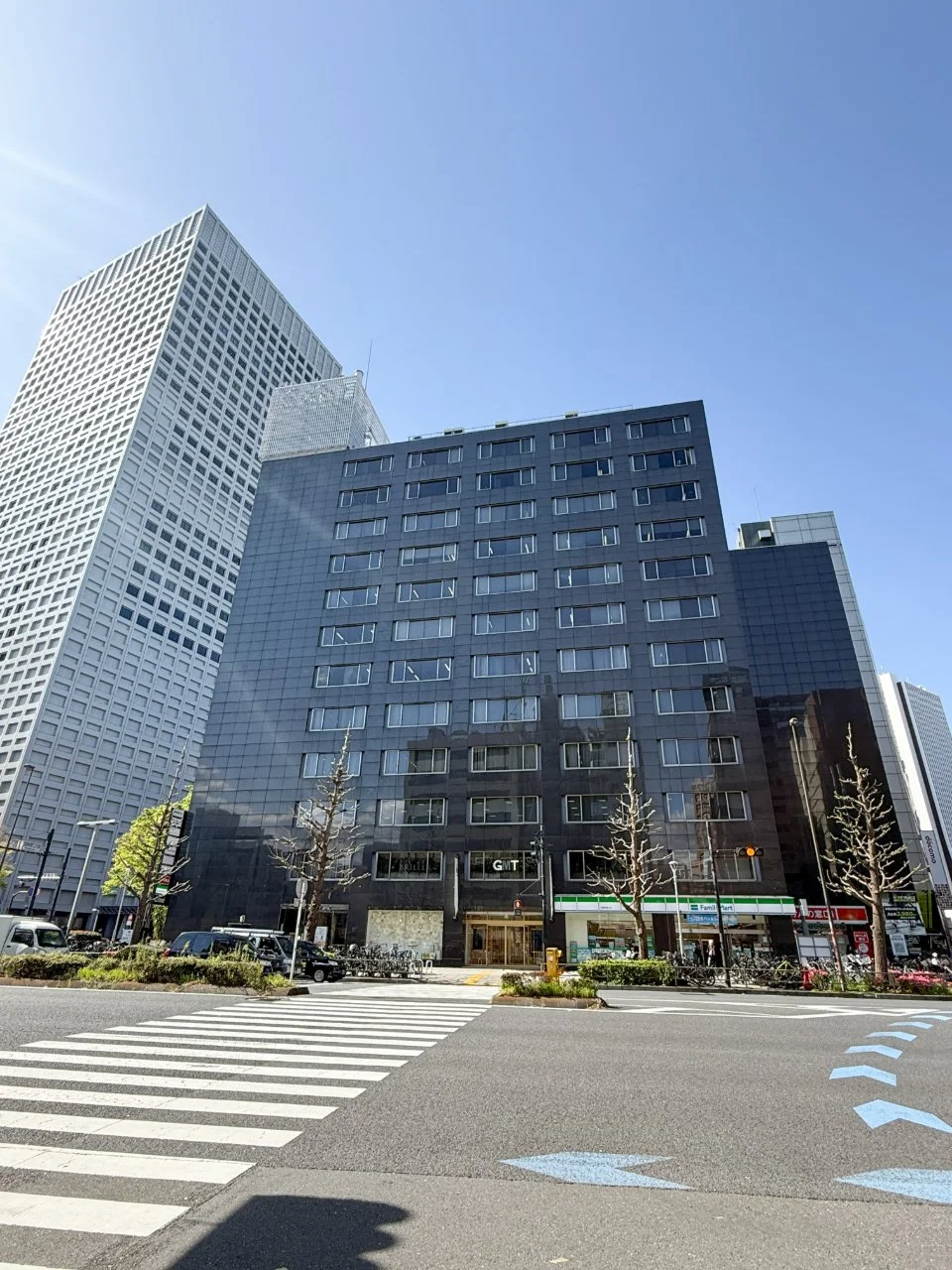 西新宿室町ビル 11 オフィスビル外観 1