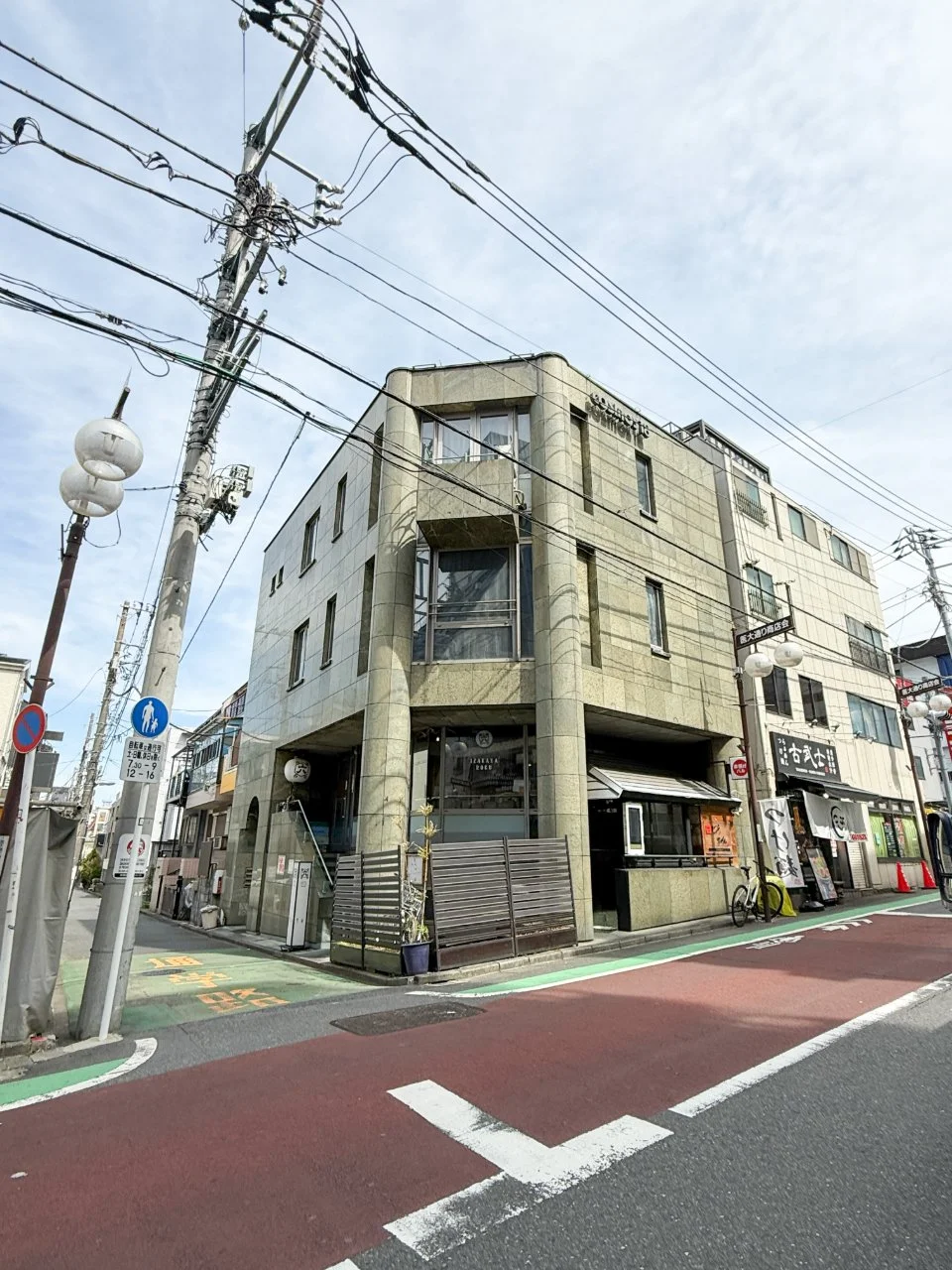 コスモス新宿 B1 外観 1