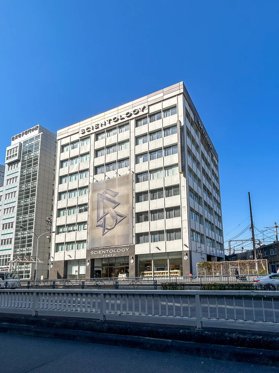 伊那ビル 一棟貸し 外観 2
