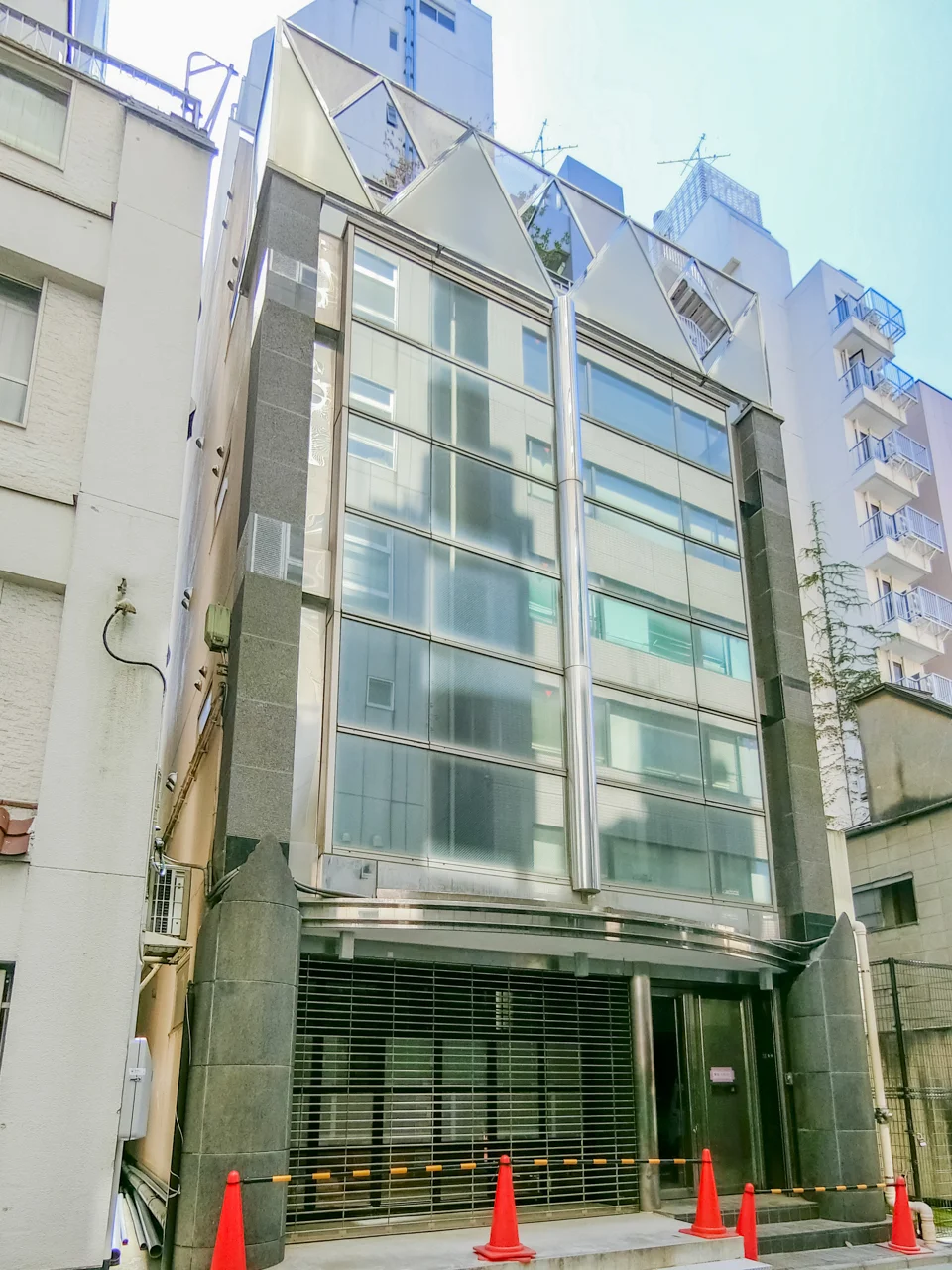 新宿1丁目ビル 一棟貸し 外観 1