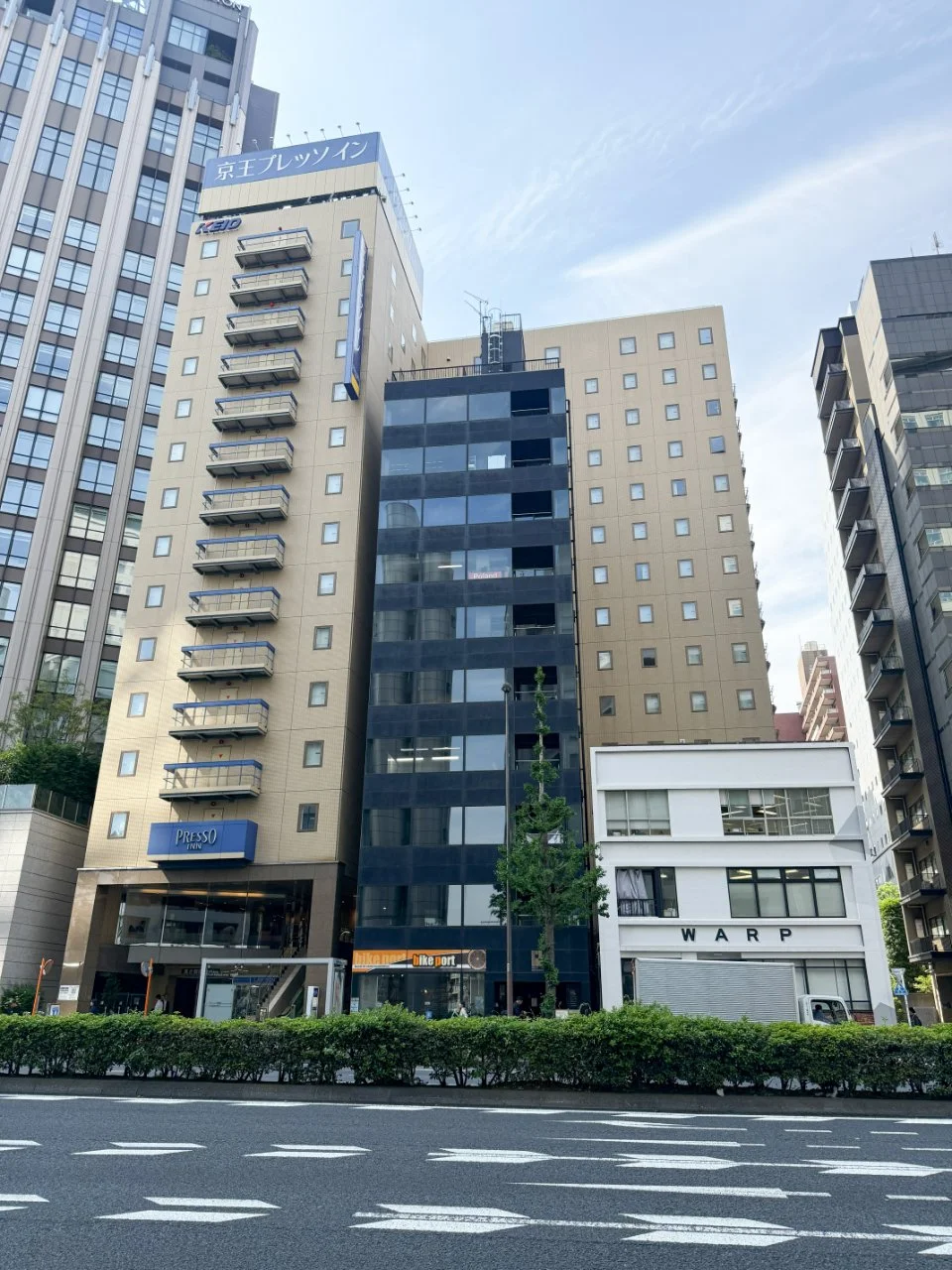 京王西新宿南ビル 3 オフィスビル外観 2