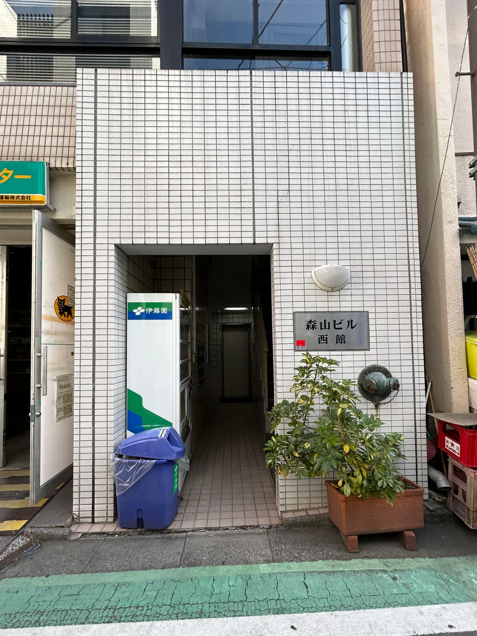 森山ビル東館・西館 4 ビルエントランス 3