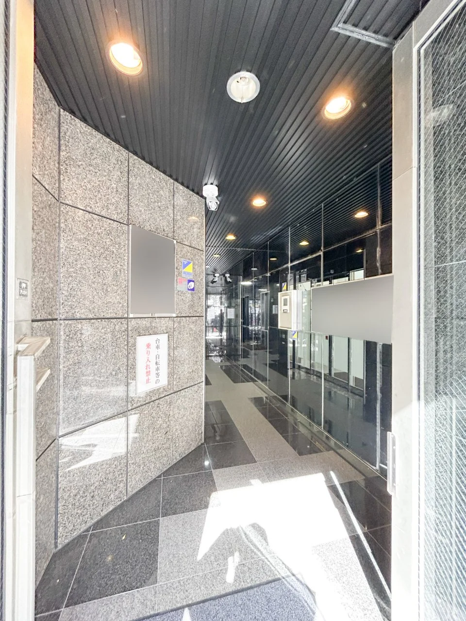 山兼新宿ビル 1 ビルエントランス 6