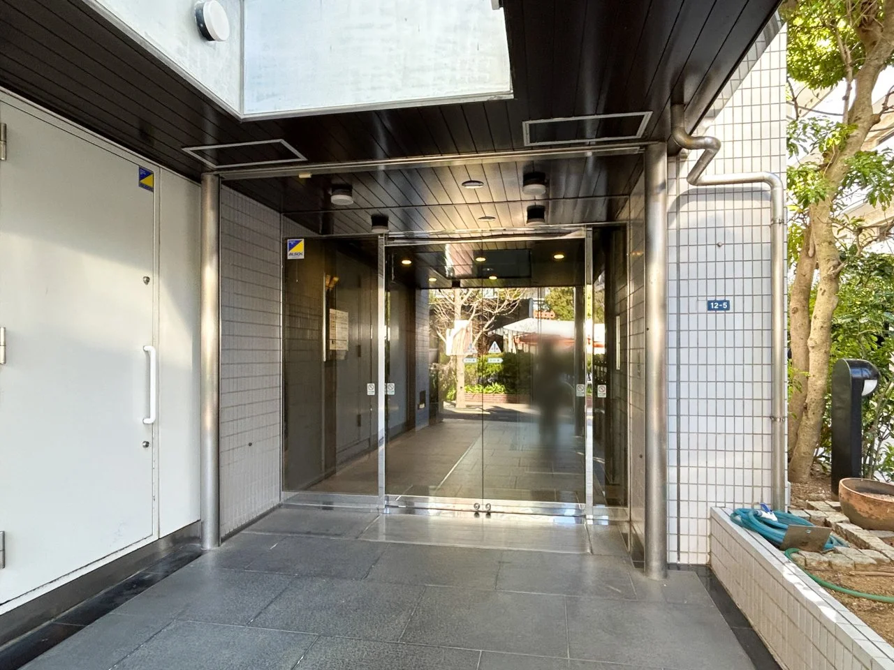 新宿松喜ビル 6 エントランス 4