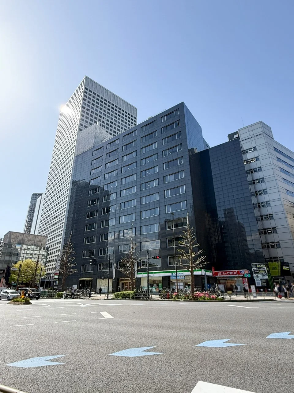 西新宿室町ビル 5 オフィスビル外観 2