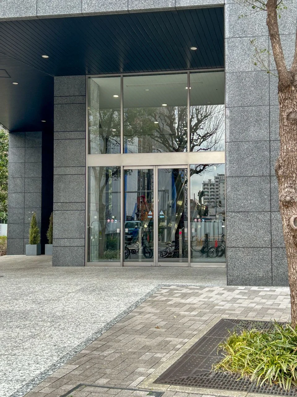 コンシェリア西新宿TOWER’SWEST 2 エントランス 3