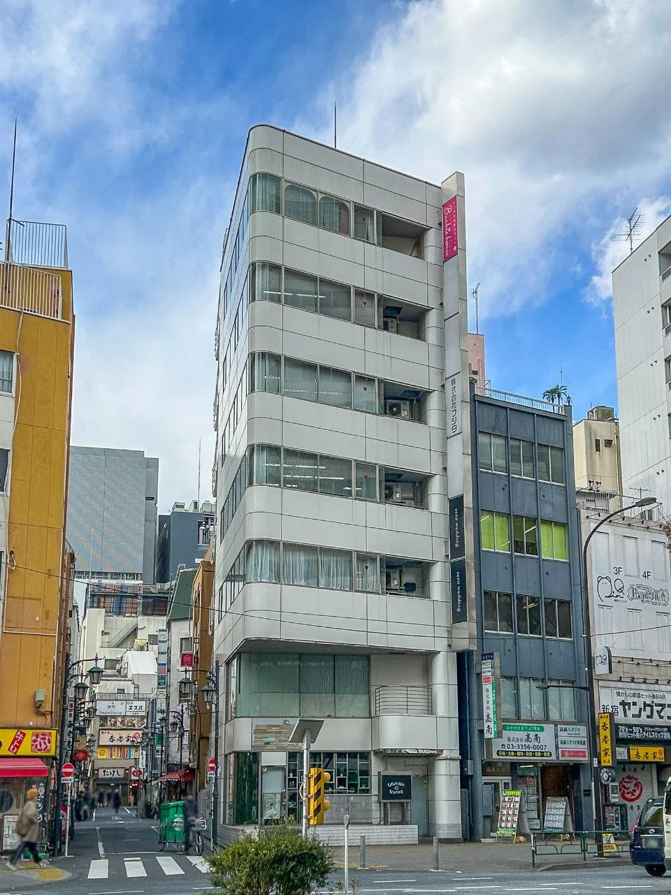新宿土地建物第10ビル 5 オフィスビル外観 1