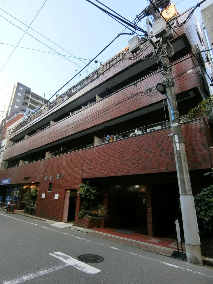 グランドメゾン新宿東 1 オフィスビル外観 2