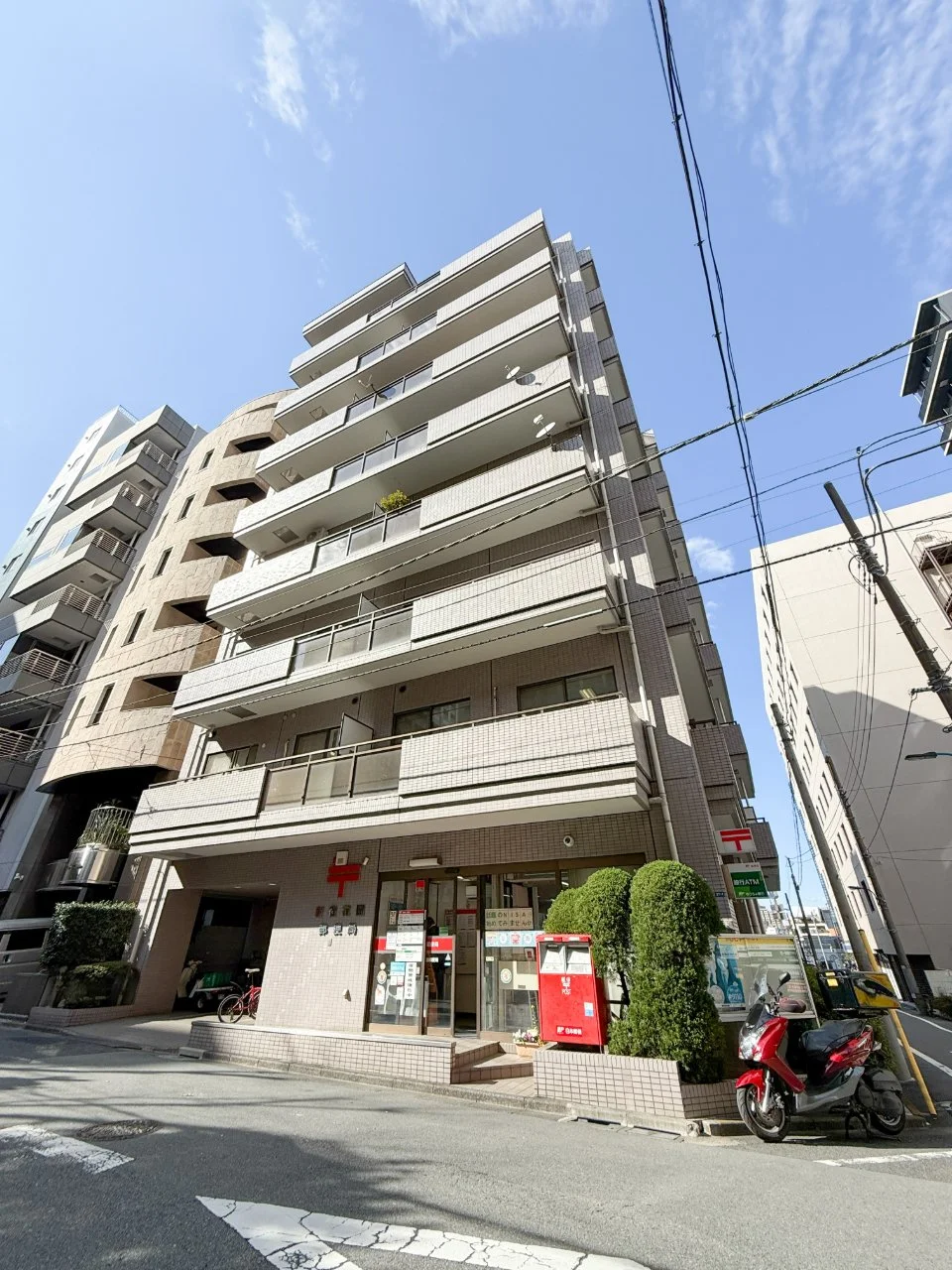 クインズコート新宿ビル 7 オフィスビル外観 1