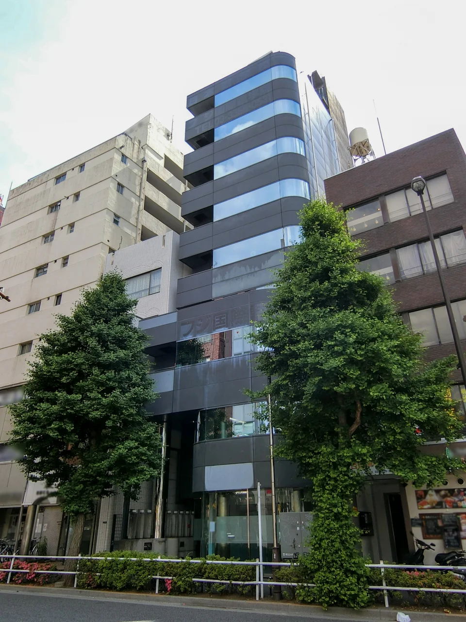 アルテビル北新宿 一棟貸し 外観 1