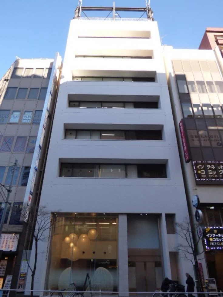 クロスオフィス新宿 4 オフィスビル外観 1