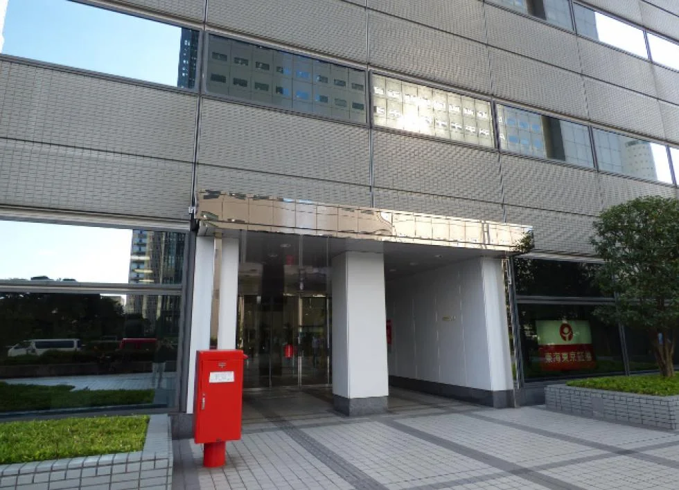 新宿モノリス 27 ビルエントランス 9