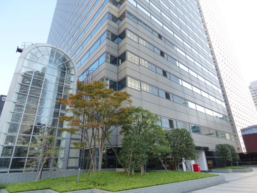 新宿モノリス 27 オフィスビル外観 4