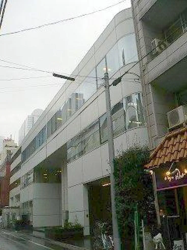 西新宿三晃ビル 2 オフィスビル外観 1