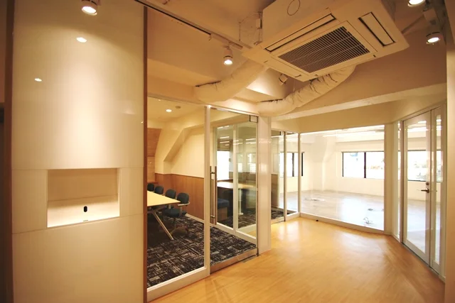The Corner SHINJUKU 7 執務室 5