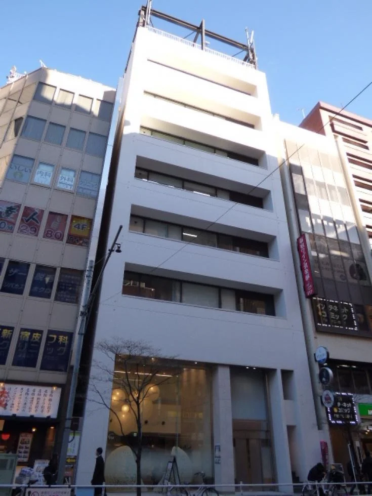 クロスオフィス新宿 5 オフィスビル外観 3