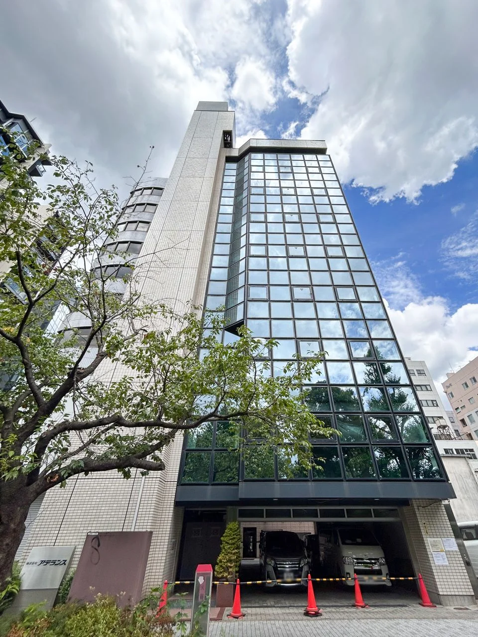 新宿御苑フロント 9 オフィスビル外観 4