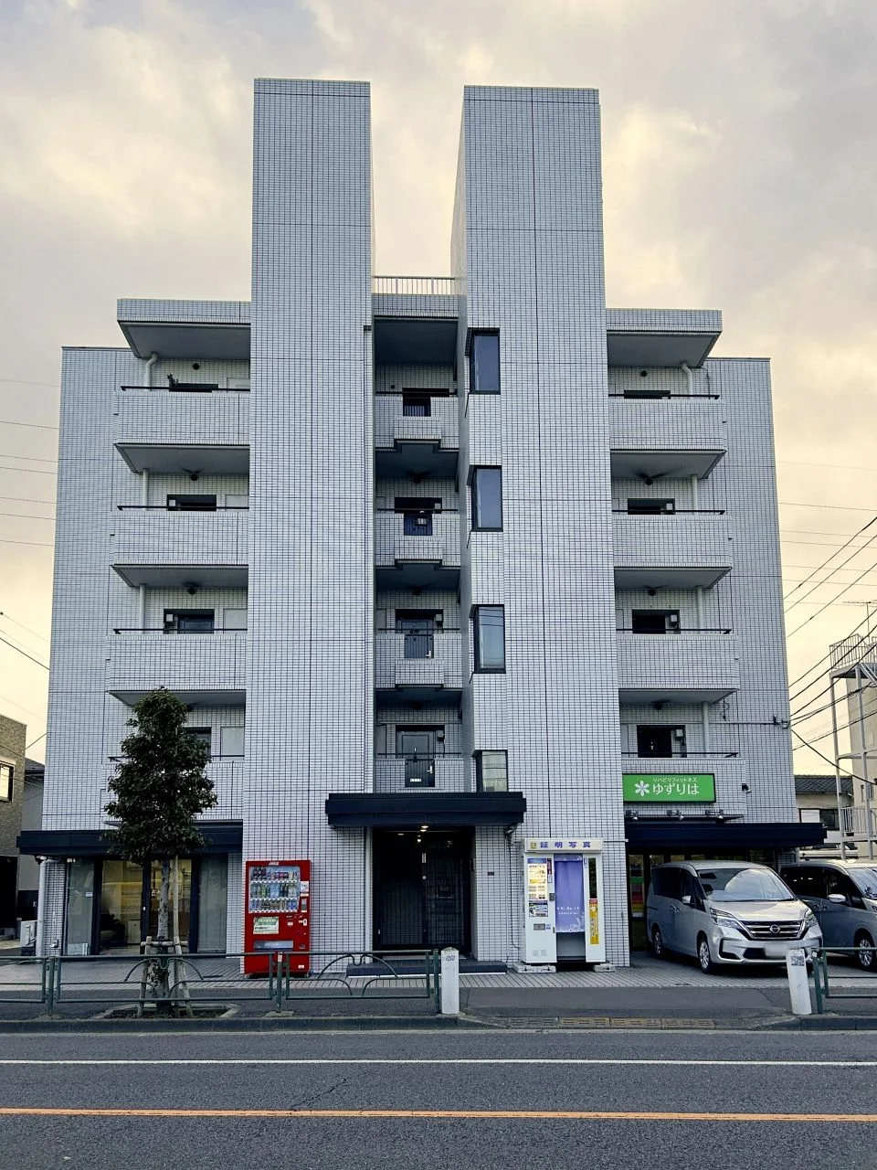 パインハイム 1 外観 2