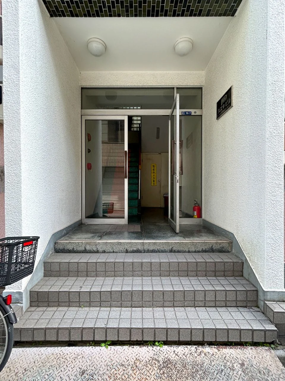 スズキビル 2 エントランス 3