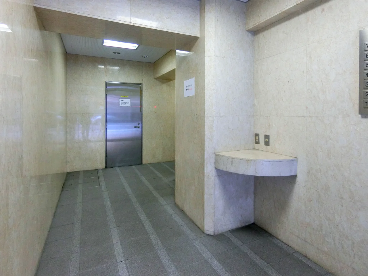 S.HARUYAMA BLDG 6 エントランス 6